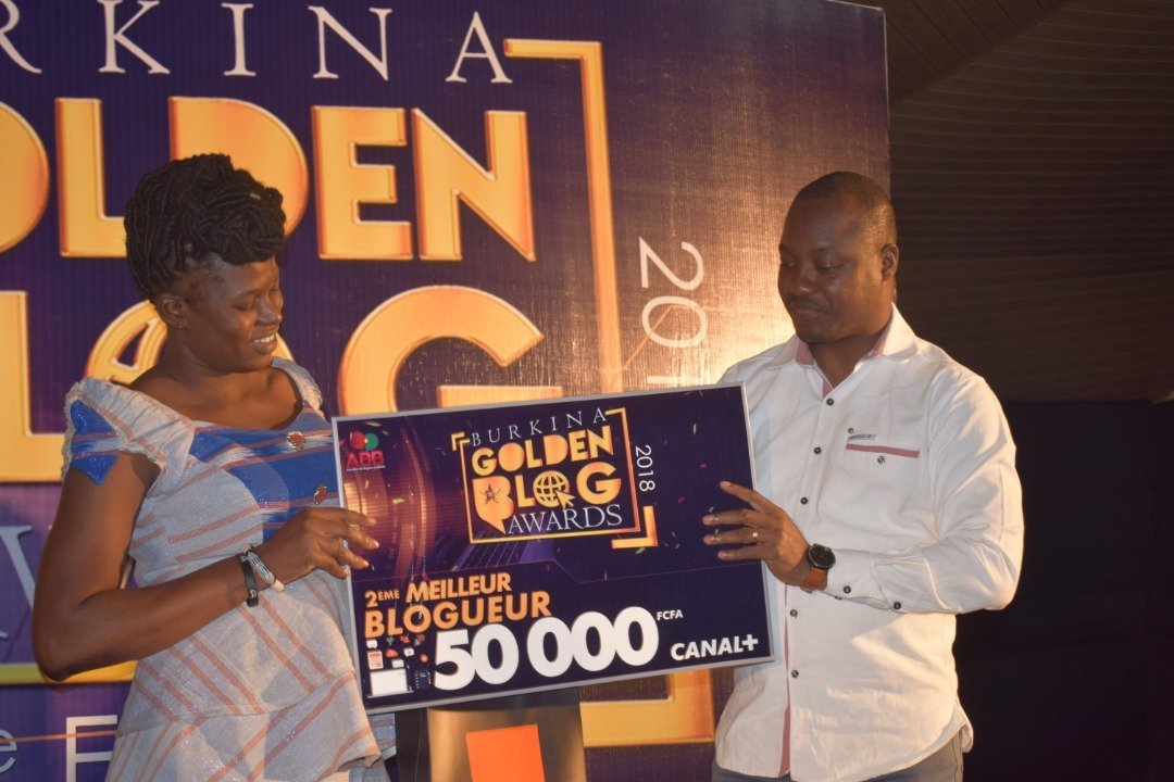 2e prix Burkina Golden Blog Awards, une femme TIC primée 2