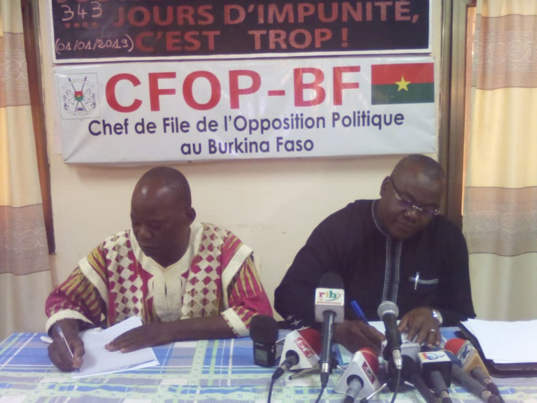 G5 Sahel à Pau : l’opposition burkinabè qualifie la ‘’convocation’’’ humiliante 1 G5 Sahel à Pau : l’opposition burkinabè qualifie la ‘’convocation’’’ humiliante 1