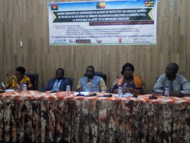 Lutte contre la traite des enfants : Un accord tripartite en cours de signature 3 Lutte contre la traite des enfants : Un accord tripartite en cours de signature 3