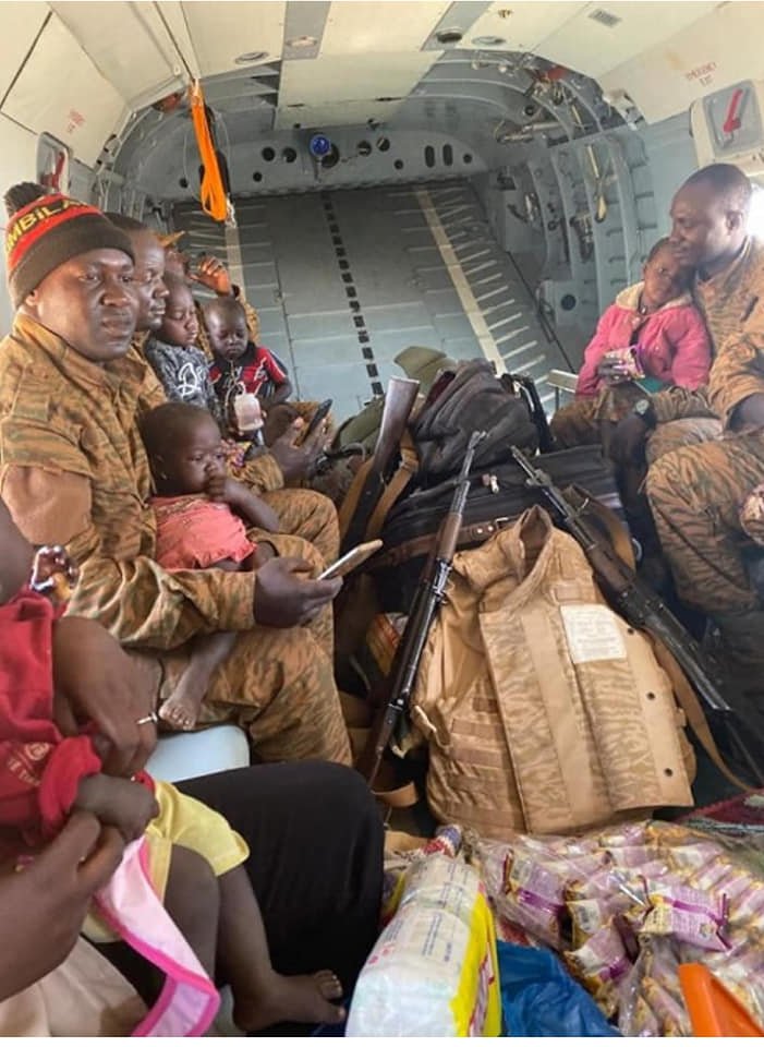 Arbinda: les orphelins des 31 femmes tuées ramenés à Ouagadougou 2 Arbinda: les orphelins des 31 femmes tuées ramenés à Ouagadougou 2