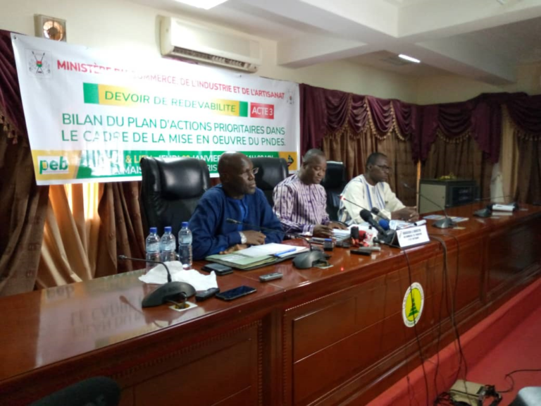 Ministère du Commerce, de l’industrie et de l’artisanat : l’heure est au bilan 2 Ministère du Commerce, de l’industrie et de l’artisanat : l’heure est au bilan 2