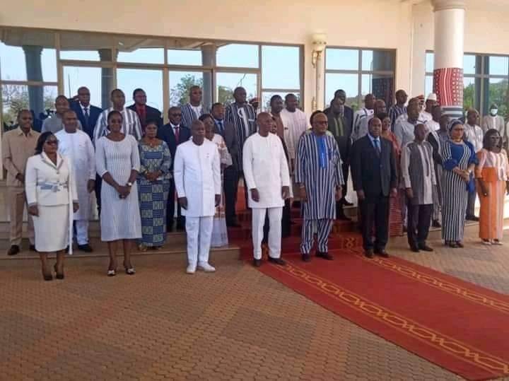 Nouvelle équipe gouvernementale : Roch Kaboré exhorte les ministres « au sens du sacrifice et de l’engagement au service de la Nation » 1