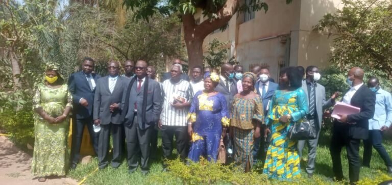 Cour des comptes : des manquements et des irrégularités dans la gestion des institutions d'Etat 2