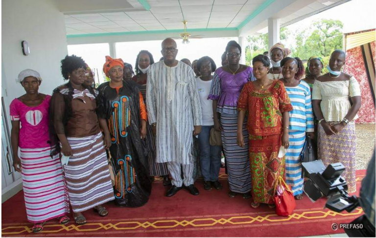 Accès aux soins de santé : les femmes du Nahouri saluent les efforts du président du Faso 2 Accès aux soins de santé : les femmes du Nahouri saluent les efforts du président du Faso 2