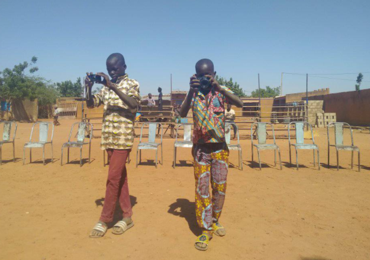 Terre ceinte : le théâtre pour germer l'espoir chez les déplacés internes 2 Terre ceinte : le théâtre pour germer l'espoir chez les déplacés internes 2