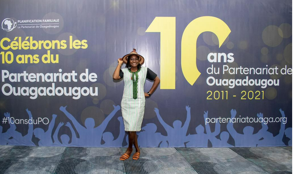 Reine Stéphanie Thiombiano : le visage de la promotion de la SSR au Burkina 2 Reine Stéphanie Thiombiano : le visage de la promotion de la SSR au Burkina 2