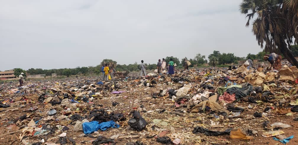 Bobo-Dioulasso : quand les poubelles de certains constituent le gagne-pain pour d'autres 3