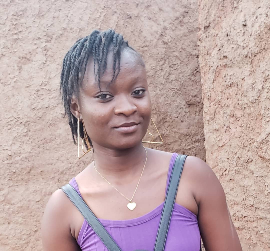 « Travailler dans la fonction publique n’est pas dans mes ambitions actuelles », Liliane Goumbané, étudiante 2