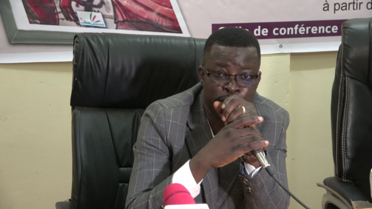Burkina: Adama Bayala dénonce la partialité du premier ministre Albert Ouédraogo 1