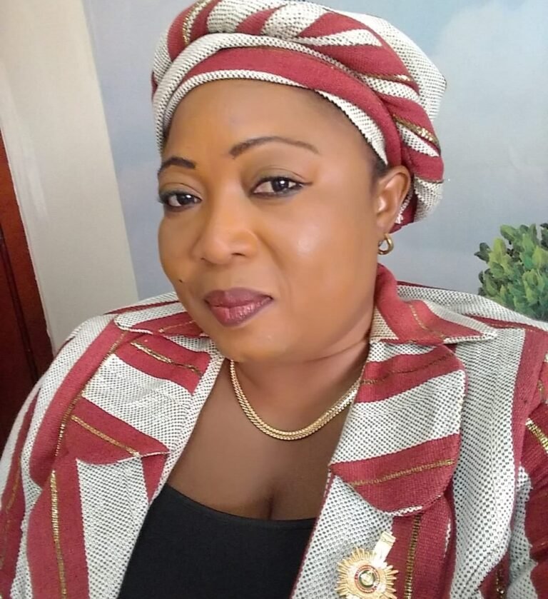 *[Tribune] | ''Que chacun de nous fasse un pas vers la paix'' Mamata Tiendrébeogo, ancienne député, commissaire à la CENI 1