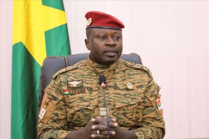 Burkina: Paul-Henri Damiba, chef de l'Etat et ministre de la Défense 8