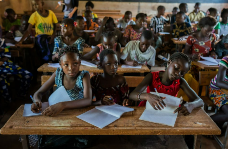 Entre survivre et aller à l’école, les enfants du Burkina sont obligés… 21