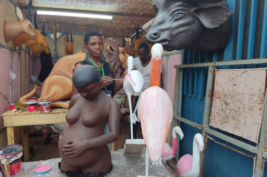 Art plastique & sculpture : Esther Tapsoba sur les traces de son père 2