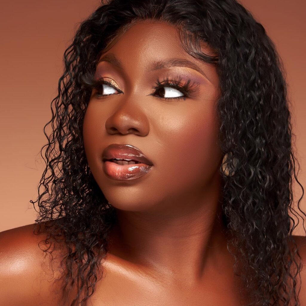 Tik Tok : top 10 des femmes les plus suivies au Burkina Faso 8 Tik Tok : top 10 des femmes les plus suivies au Burkina Faso 8