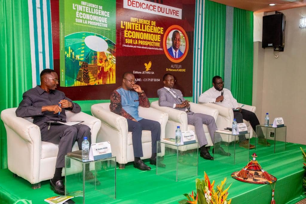 Littérature : Dans l’univers de « l’influence de l’intelligence économique sur la prospective » avec Dr Harouna Kaboré 3