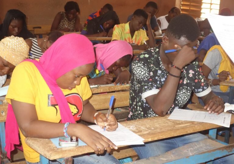 BEPC 2023 : 216 284 inscrits dont 127 171 filles et 89 113 garçons 7