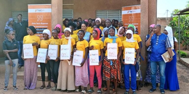 Camp Girl Tech : La fondation TuaRes forme plus de 100 filles en informatique 12