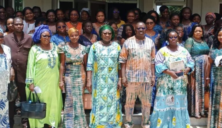 Burkina : une trentaine de secrétaires et standardistes renforcent leurs capacités 10