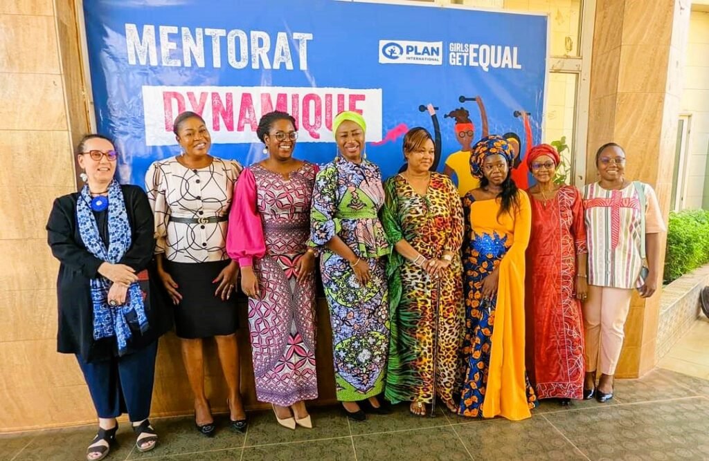 Mentorat dynamique : Plan International Burkina fait accompagner des jeunes filles par des femmes inspirantes 3