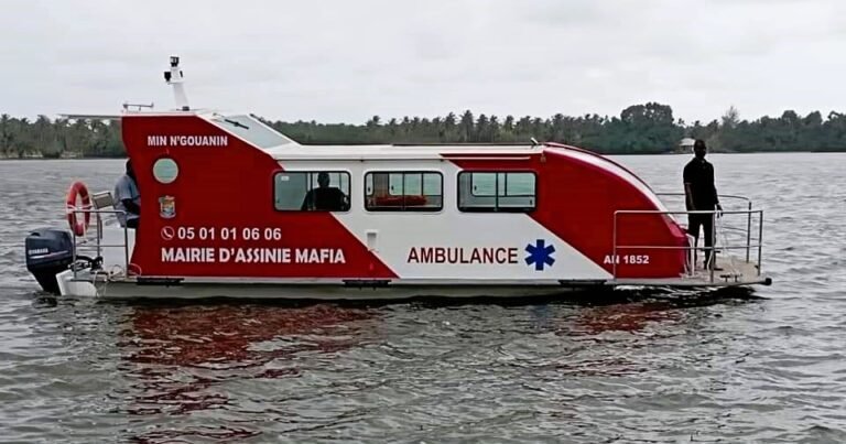 Cote d’ivoire : le premier bateau ambulance inauguré à Assinie 1 Cote d’ivoire : le premier bateau ambulance inauguré à Assinie 1