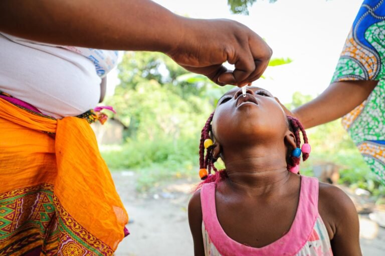 Lutte contre la poliomyélite : une campagne de vaccination en cours 14
