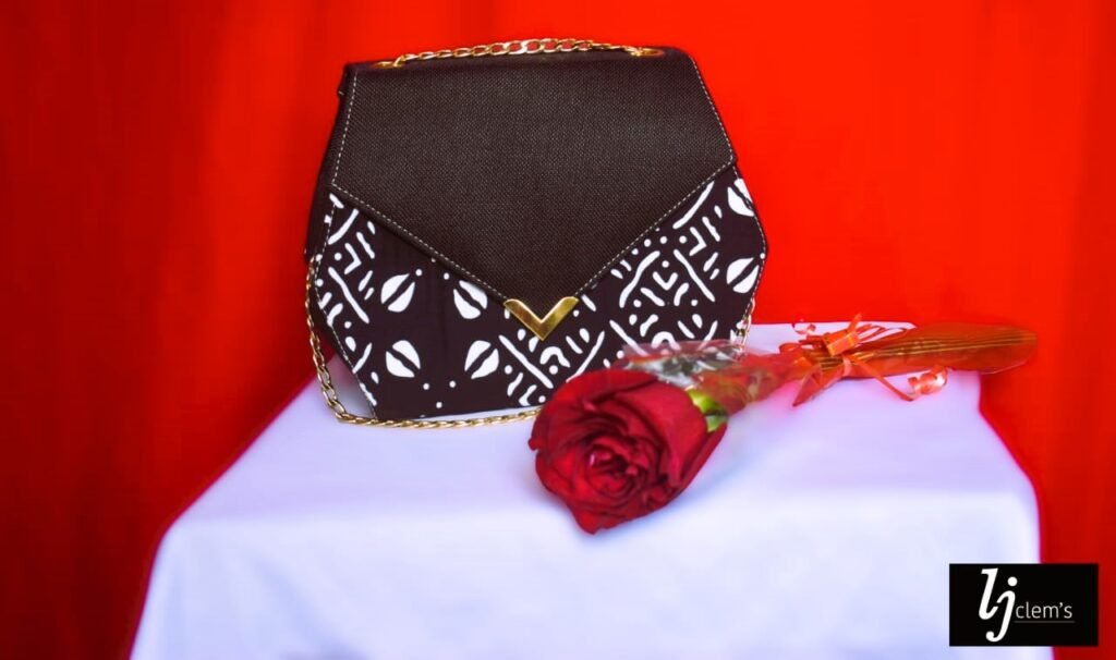 LJclem’s : une marque d’accessoires de Jacynthe Tapsoba pour honorer son père 3 LJclem’s : une marque d’accessoires de Jacynthe Tapsoba pour honorer son père 3