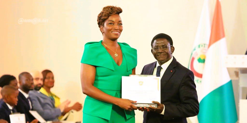 Côte d’Ivoire : Fatim Cissé remporte le prix de la meilleure initiative numérique féminine 2