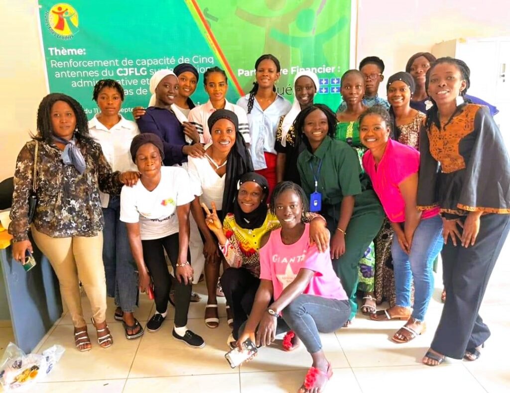 Guinée Conakry : des jeunes filles se font formées en VBG et en gestion administrative 2