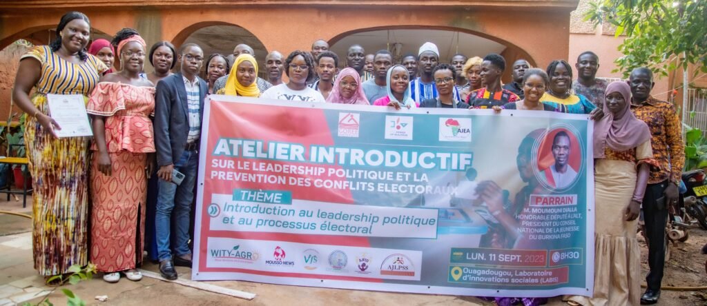 Burkina : 16 jeunes filles se forment sur les processus et les conflits électoraux 2