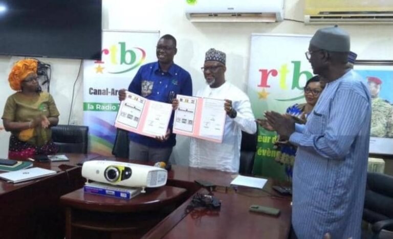 Coopération : Les télévisions et radios publiques du Burkina, du Mali, et du Niger communiquent contre le terrorisme 1 Coopération : Les télévisions et radios publiques du Burkina, du Mali, et du Niger communiquent contre le terrorisme 1