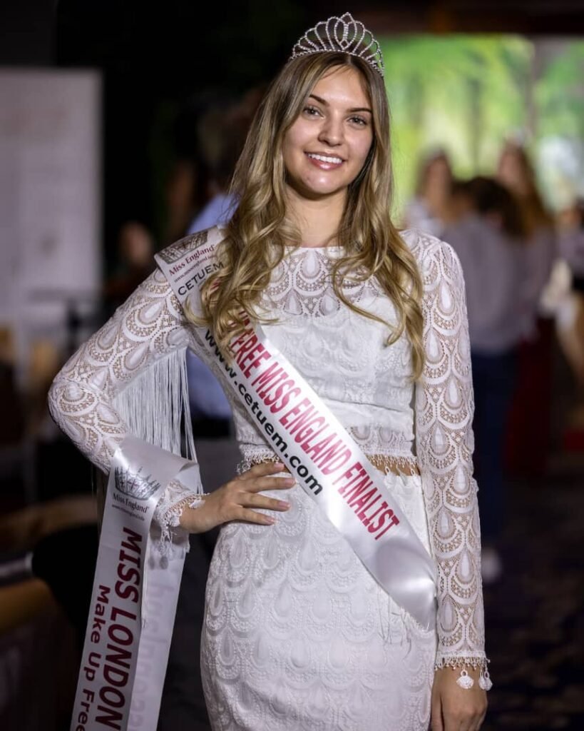 ‘’Concours de beauté sans maquillage ‘’ : Natasha Beresford, la gagnante 2 ‘’Concours de beauté sans maquillage ‘’ : Natasha Beresford, la gagnante 2
