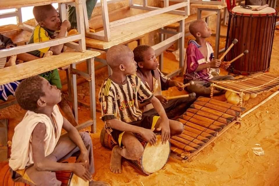 Kaya : 80 enfants initiés à l’art avec « Boul Yam Espoir » 3 Kaya : 80 enfants initiés à l’art avec « Boul Yam Espoir » 3
