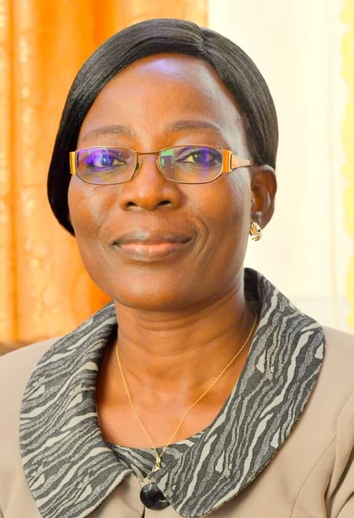 Burkina : Talato Eliane Djiguemdé/Ouédraogo à la tête de la direction générale des Impôts 2