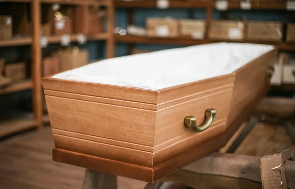 Inde : Une femme de 52 ans déclarée morte par sa famille se réveille 2 Inde : Une femme de 52 ans déclarée morte par sa famille se réveille 2