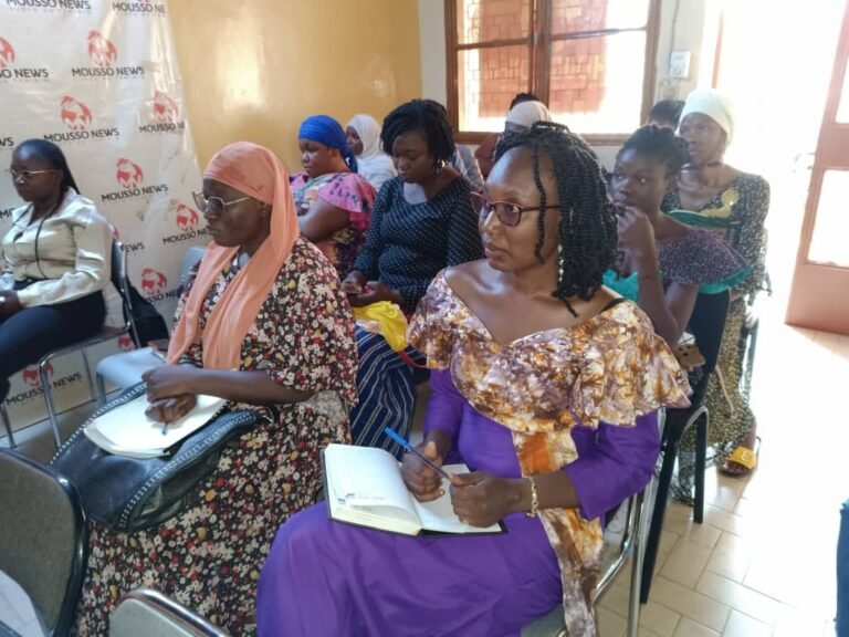 8 mars 2024 : MoussoNews outille une vingtaine de femmes et jeunes filles sur la culture entrepreneuriale et la recherche de financement 6