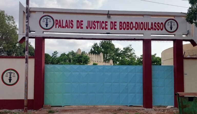 Bobo Dioulasso : Il tente de décapiter son épouse et accuse le diable à la barre 2