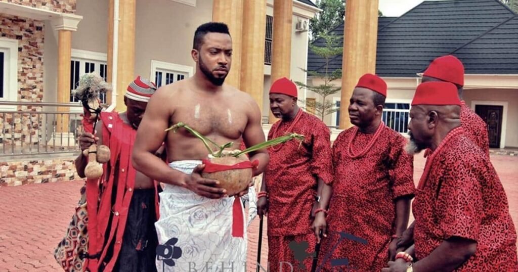Nigéria : Les crimes rituels et les scènes de tabagisme interdits dans les productions audiovisuelles 2 Nigéria : Les crimes rituels et les scènes de tabagisme interdits dans les productions audiovisuelles 2