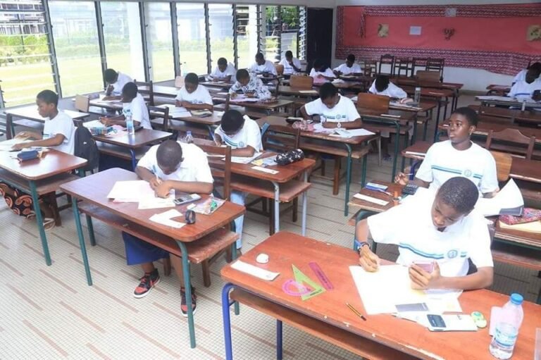 Côte d’Ivoire : 638 jeunes filles en compétition au concours Miss Mathématique 2024 1 Côte d’Ivoire : 638 jeunes filles en compétition au concours Miss Mathématique 2024 1