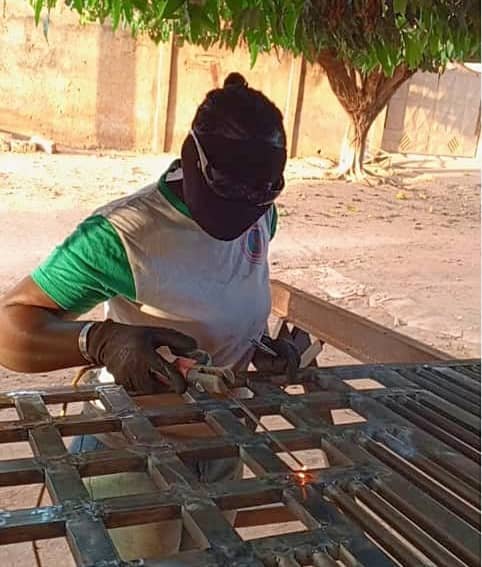 Rakiétou Traoré/Sanou : La dame de ‘’fer ‘’qui maîtrise son art 2 Rakiétou Traoré/Sanou : La dame de ‘’fer ‘’qui maîtrise son art 2