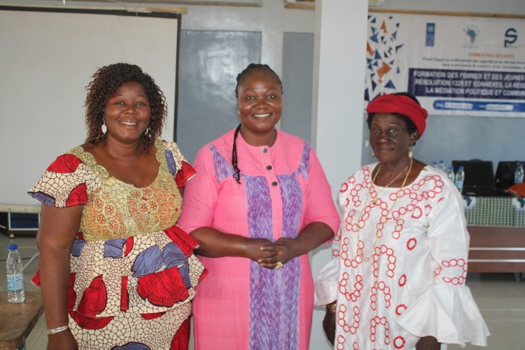 Burkina : Wanep Burkina sensibilise 200 femmes sur l’importance de leur participation aux processus de la paix 2 Burkina : Wanep Burkina sensibilise 200 femmes sur l’importance de leur participation aux processus de la paix 2