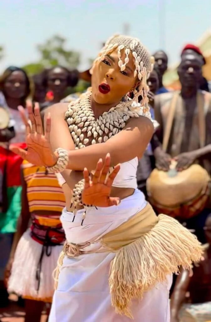 Pananki : Une touche particulière de Tanya pour magnifier le patrimoine culturel du Burkina 4 Pananki : Une touche particulière de Tanya pour magnifier le patrimoine culturel du Burkina 4