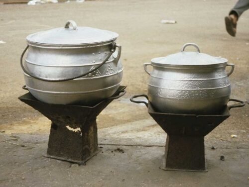 Cuisine : Décadence des ustensiles traditionnels au profit de ceux modernes 2 Cuisine : Décadence des ustensiles traditionnels au profit de ceux modernes 2