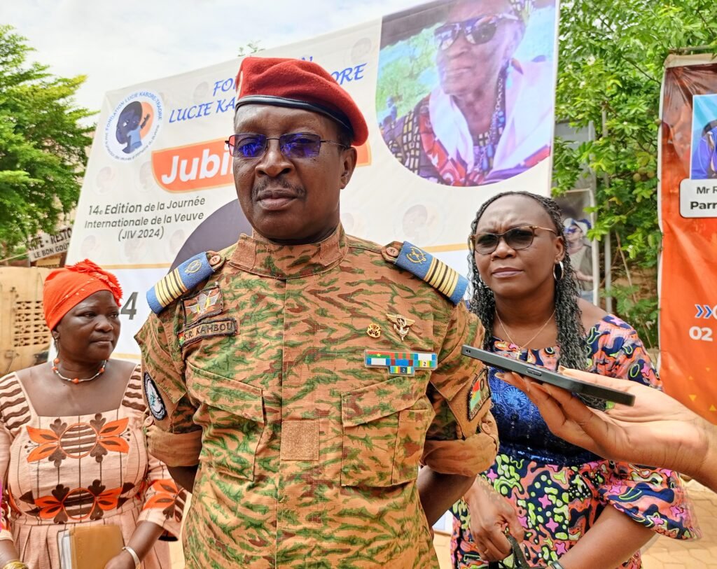 Fondation Lucie Kaboré-Traoré : Environ 400 veuves des FDS et civiles réunis pour le jubilé d'or 7 Fondation Lucie Kaboré-Traoré : Environ 400 veuves des FDS et civiles réunis pour le jubilé d'or 7