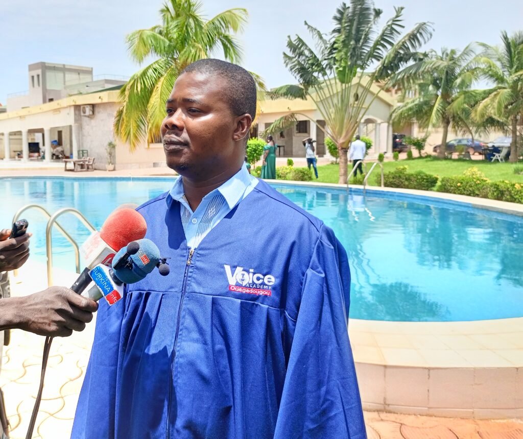 Voice Academy : 8 femmes prêtes pour les métiers de la voix parlée au Burkina 8 Voice Academy : 8 femmes prêtes pour les métiers de la voix parlée au Burkina 8