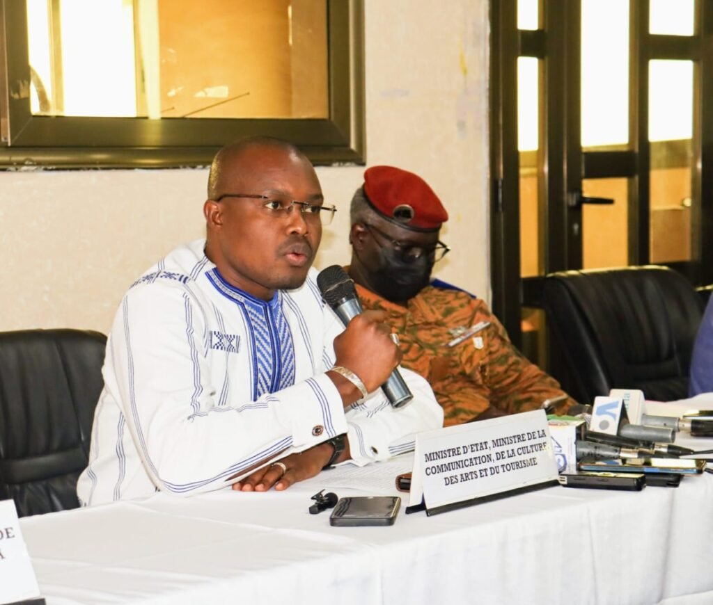 Manga : Une quarantaine de journalistes outillés sur les droits humains des VDP 6 Manga : Une quarantaine de journalistes outillés sur les droits humains des VDP 6