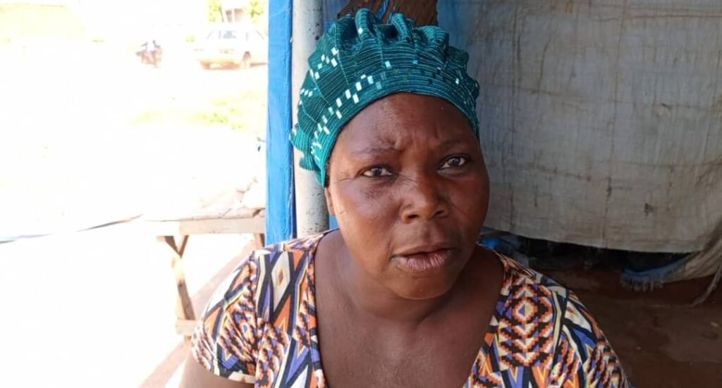 Vente de sons ou peaux de maïs : Une survie pour des femmes 4 Vente de sons ou peaux de maïs : Une survie pour des femmes 4