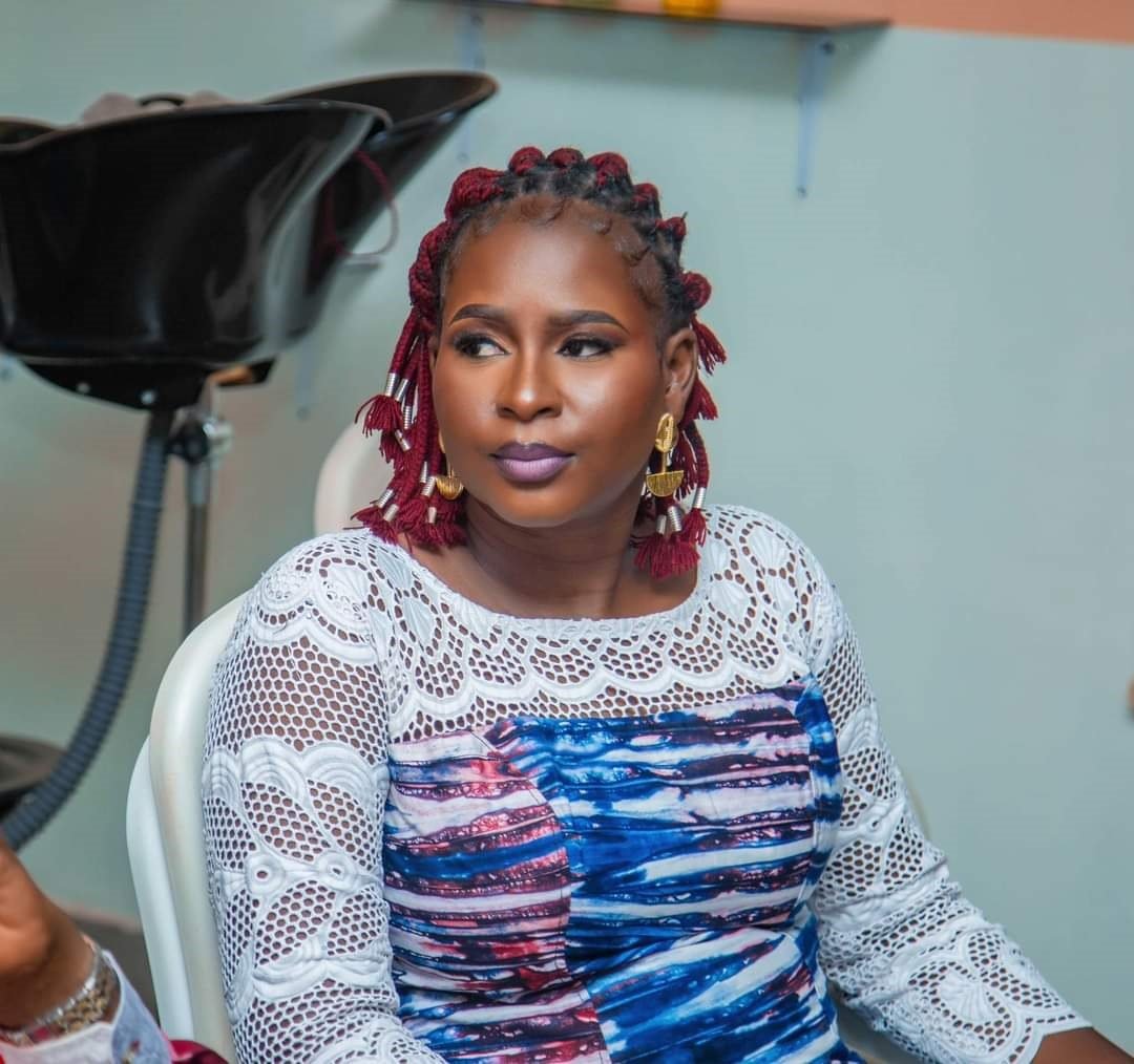 Beauté : Astou J ouvre un salon pour valoriser les coiffures africaines 2 Beauté : Astou J ouvre un salon pour valoriser les coiffures africaines 2