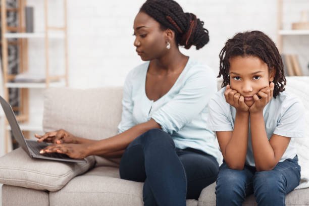 « Être mère célibataire, ce n’est pas facile. Surtout si l'enfant est un garçon », témoigne Marina Zerbo 4 « Être mère célibataire, ce n’est pas facile. Surtout si l'enfant est un garçon », témoigne Marina Zerbo 4
