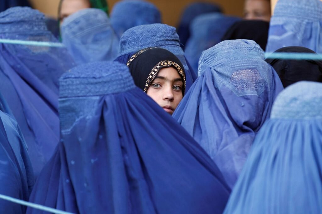 Afghanistan : Les femmes sont interdites de chanter 2 Afghanistan : Les femmes sont interdites de chanter 2