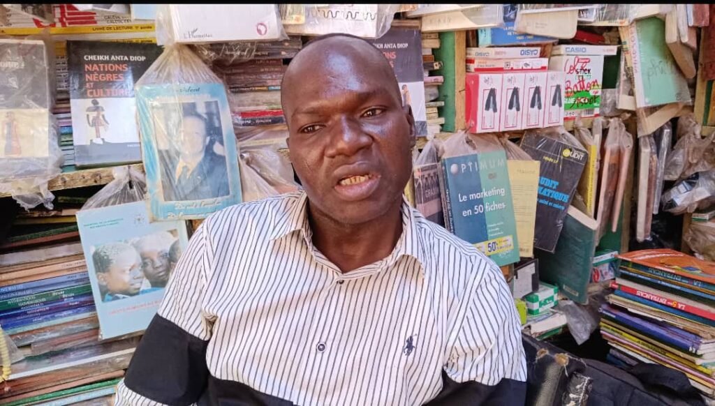 Burkina : Des enseignants apprécient les nouveaux manuels du CP et CE 3 Burkina : Des enseignants apprécient les nouveaux manuels du CP et CE 3